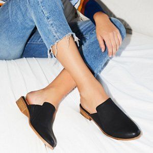 Vegan Austin Mule Flat